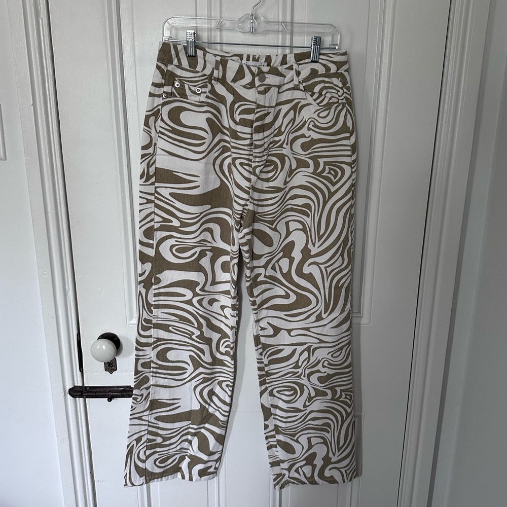 Rumors Swirl Jeans